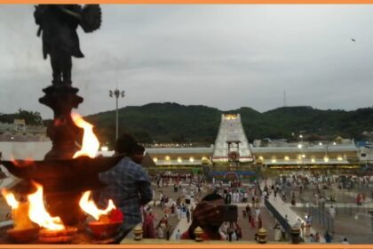 “తిరుమల శ్రీవారి ఆలయం – భారతదేశపు పవిత్ర ఆధ్యాత్మిక క్షేత్రం”